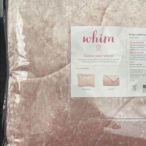 Martha Stewart King comforter.